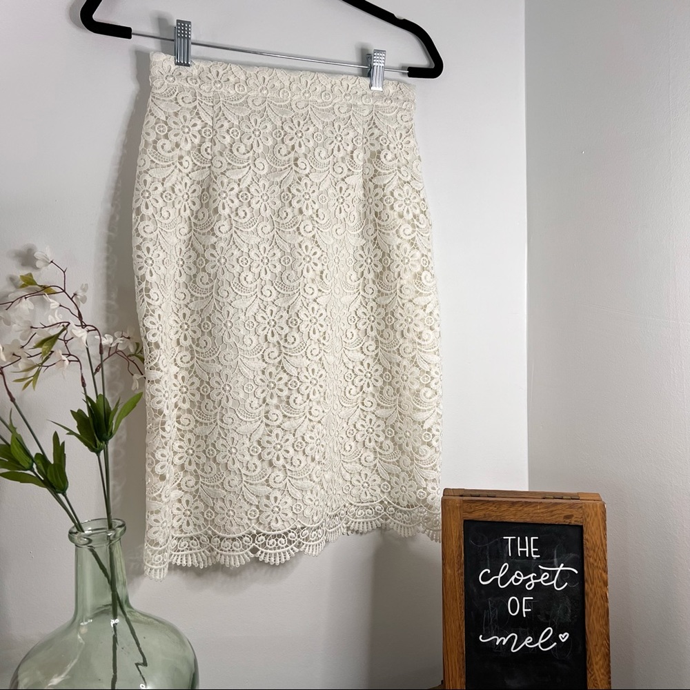 Ivory White UNIQLO Skirt